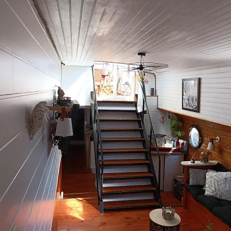 Homestay Peniche Farniente Climatisee Region Touristique Aux Portes De La Camargue *
