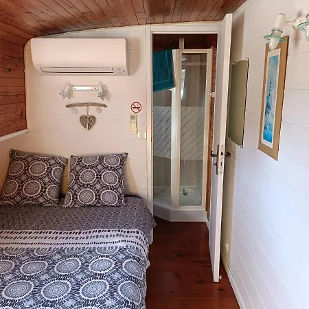 Peniche Farniente Climatisee Region Touristique Aux Portes De La Camargue Homestay