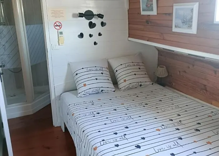 Peniche Farniente Climatisee - Aux Portes De La Camargue *