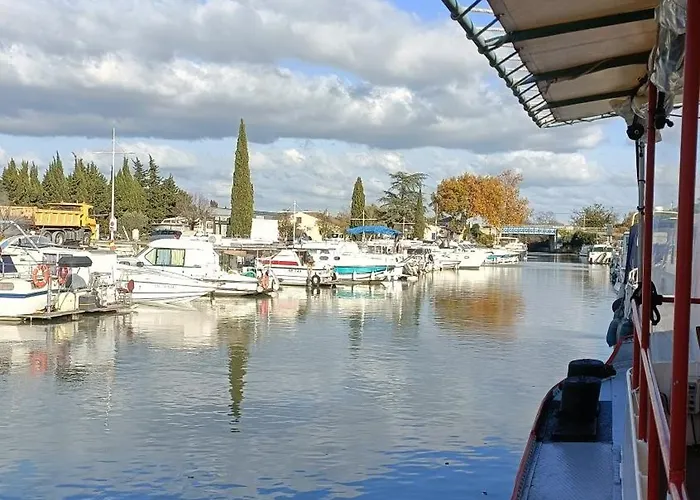 Homestay Peniche Farniente Climatisee - Aux Portes De La Camargue *